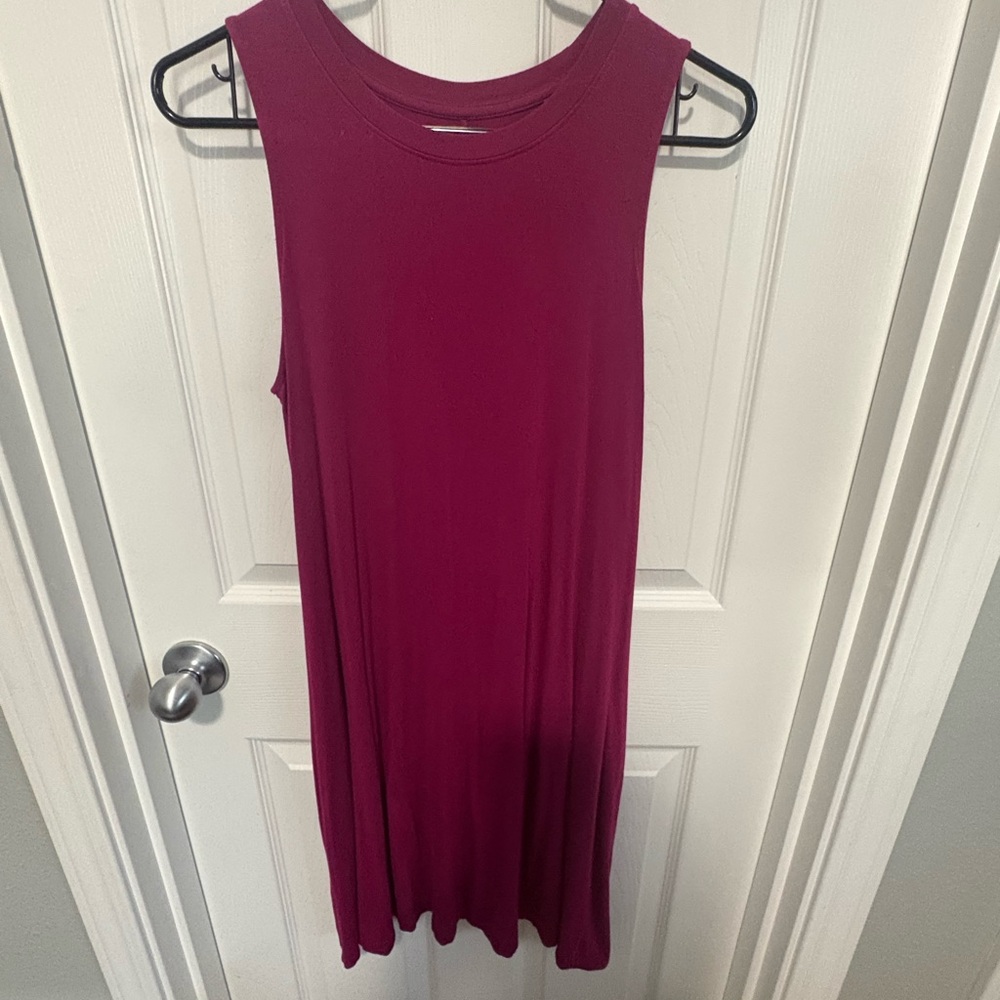Time and Tru Sleeveless Berry Tank Top